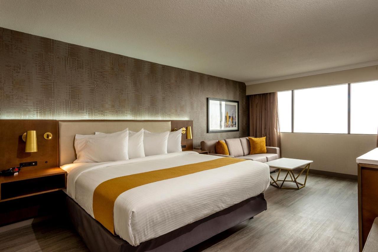 Atlantica Hotel Халифакс Екстериор снимка