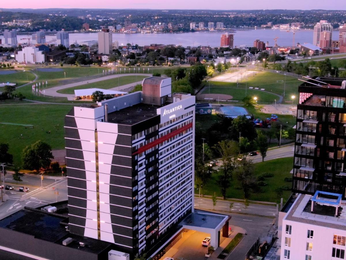 Atlantica Hotel Халифакс Екстериор снимка