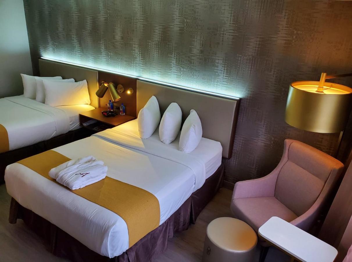 Atlantica Hotel Халифакс Екстериор снимка