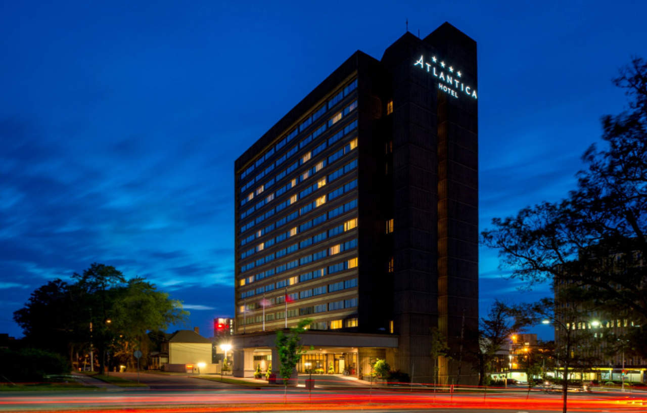Atlantica Hotel Халифакс Екстериор снимка